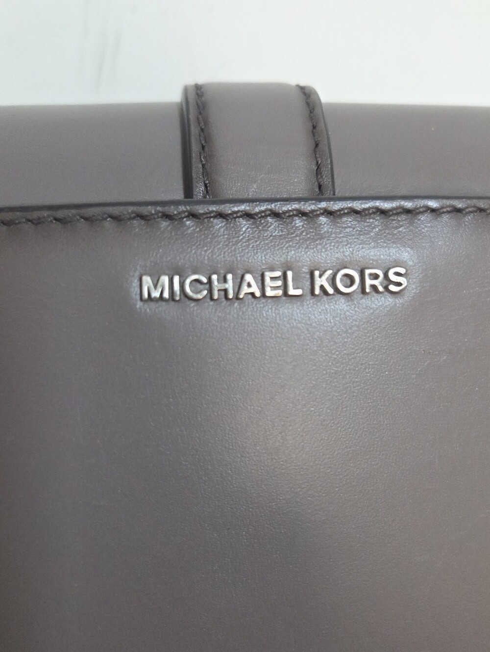 Michael Kors Quincy Large Carryall Wallet Organizer Taupe Gray - Picture 4 of 11